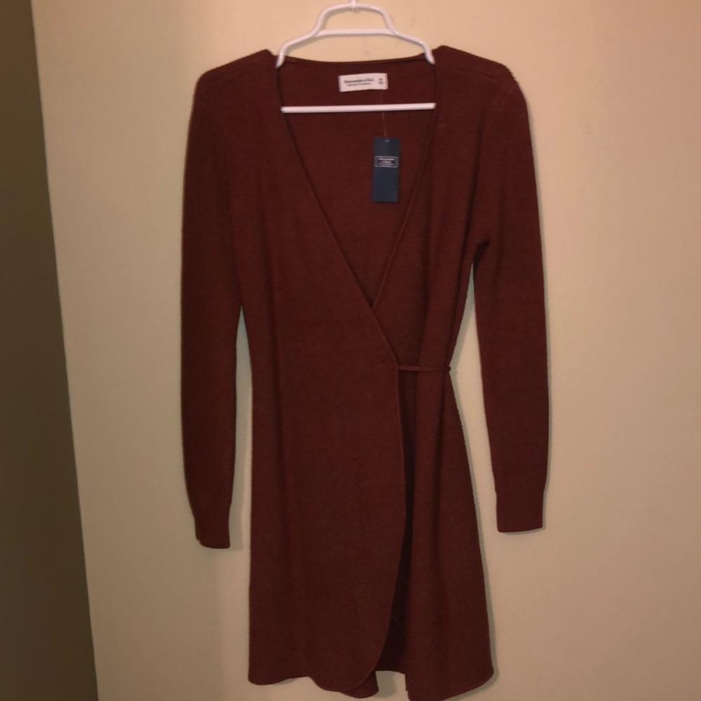Abercrombie cinnamon sweater wrap dress. Size medium.